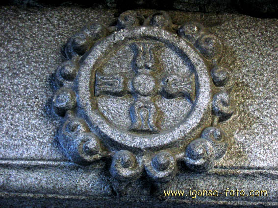 Adorno/Adornment 12-4 Mogarraz(Salamanca)