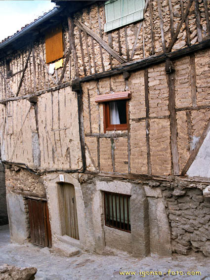 Casa/House 9-13 Santa Maria del Castaar(Salamanca)