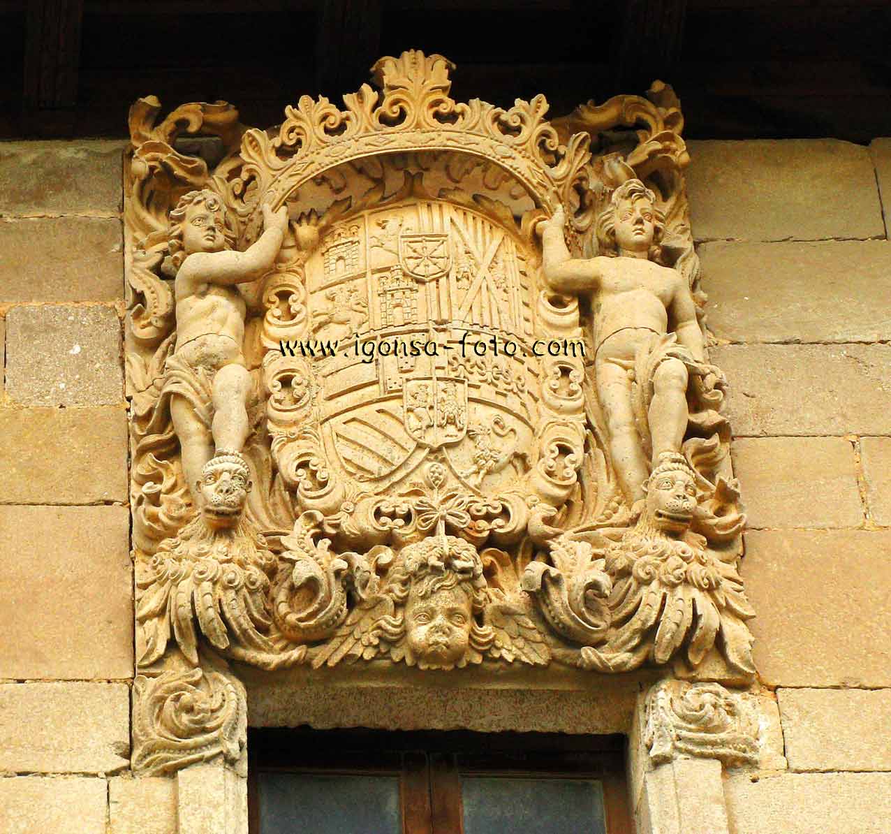 Escudo-Coat95091 arquitectura rural