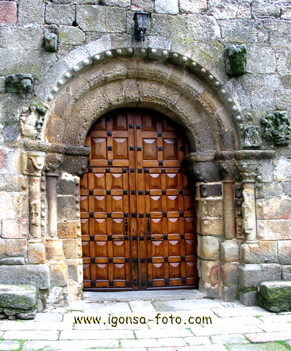 Portada/Facade 15467 Hoyos (Caceres)