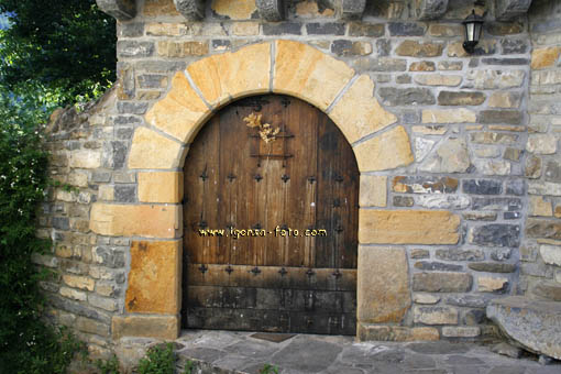 Puerta/Door 5770 Oto(Huesca)
