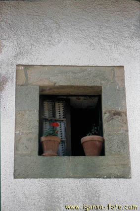 Ventana/Window 143
