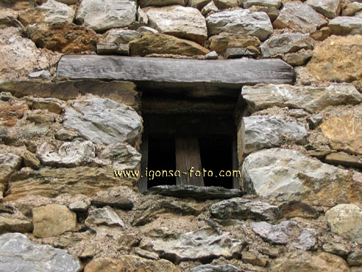 Ventana/Window 4477 Orellan(Leon)