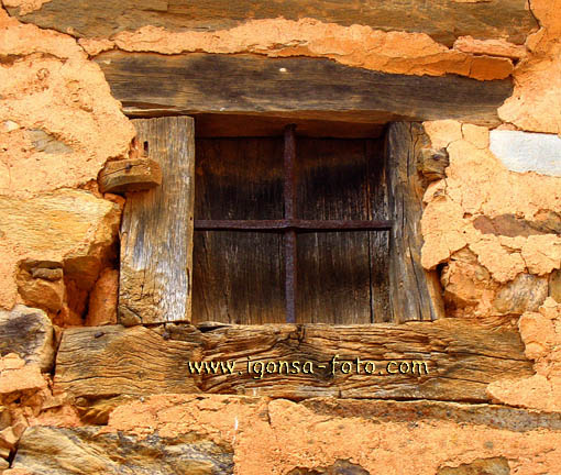 Ventana/Window 5508 Castrillo de los Polvazares(Leon)