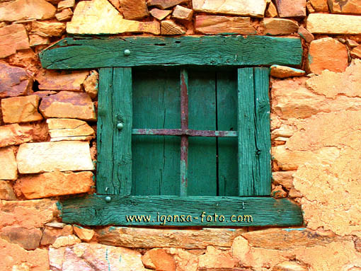 Ventana/Window 5517 Castrillo de los Polvazares/Leon)