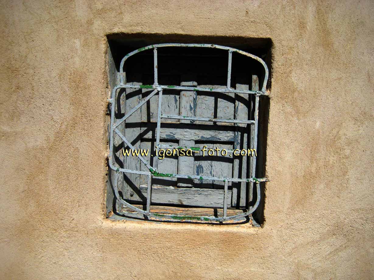Ventana/Window2709081152--San-Carlos-del-Valle(C.Real).jpg