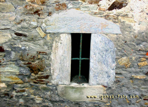 Ventana/Window3751 Castropol(Asturias)
